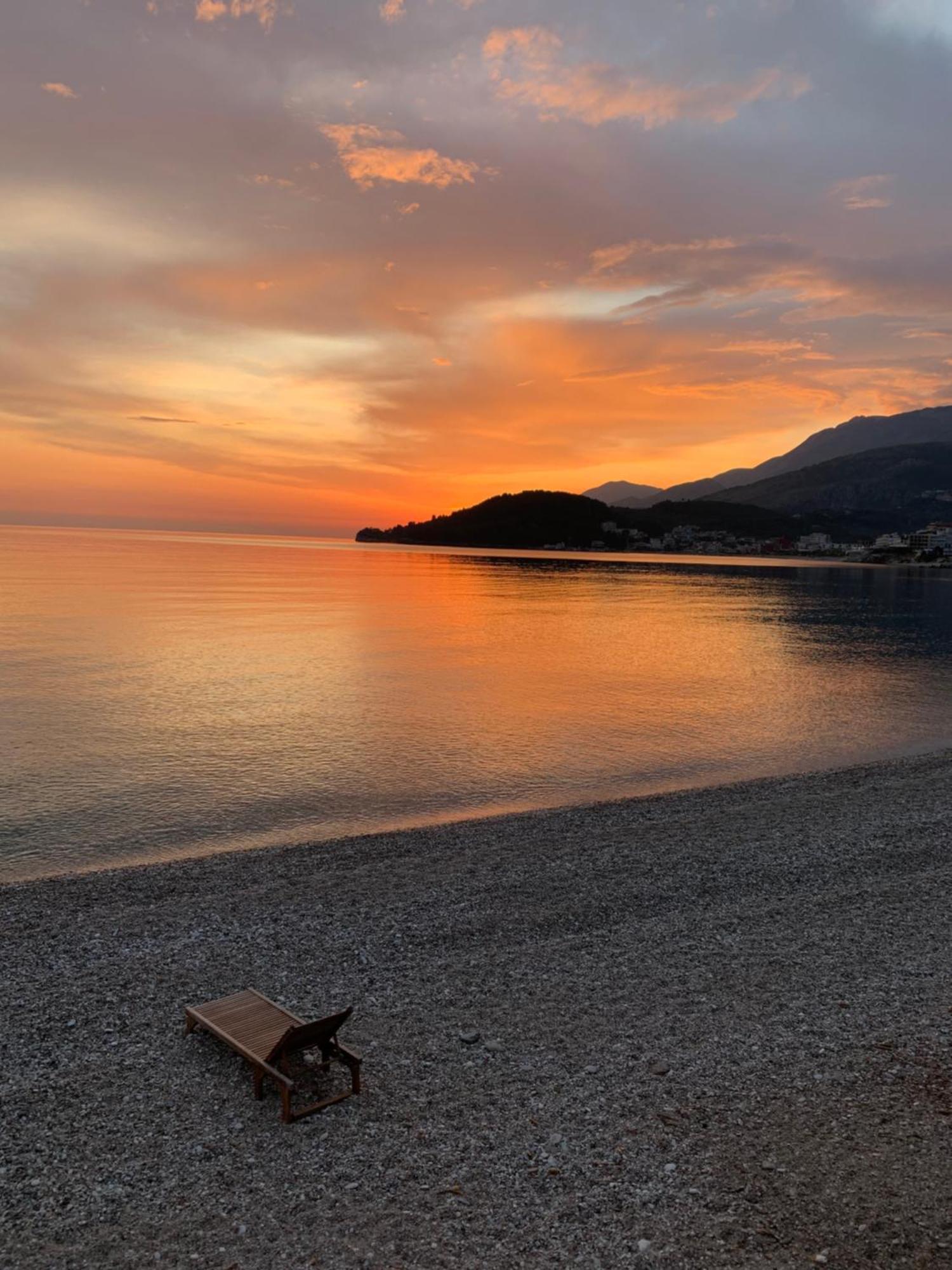 Potami Seashell Hotel Himare Exterior photo